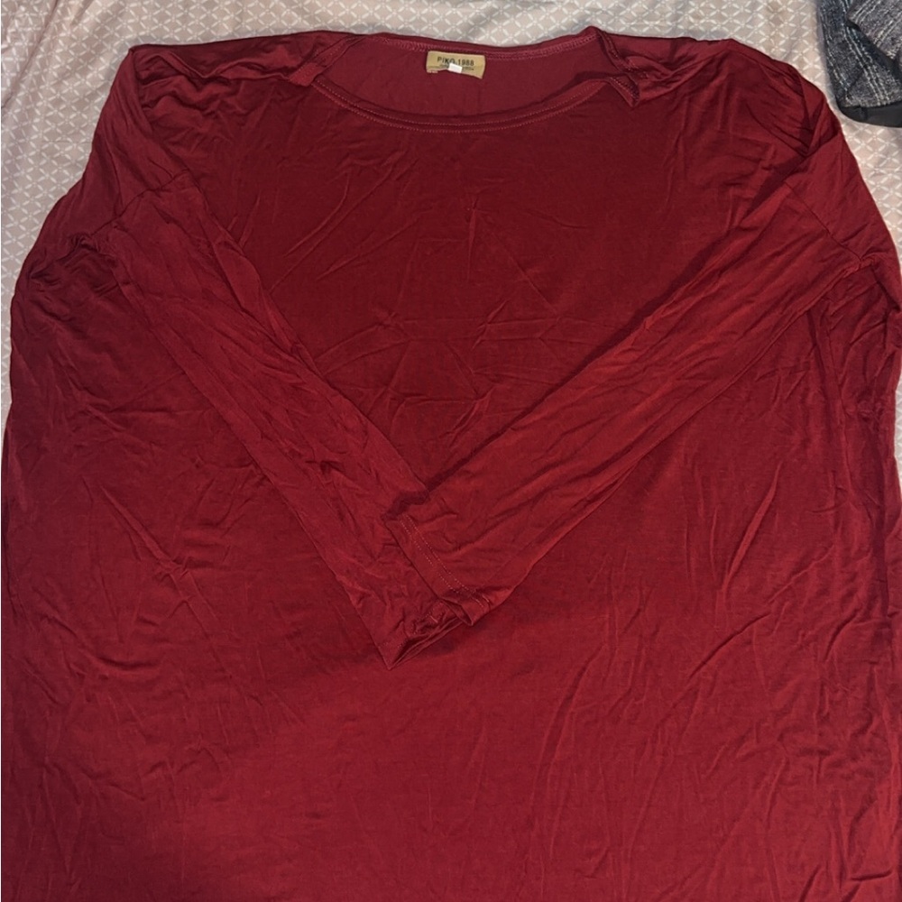 Piko 1988 Deep Red Top
